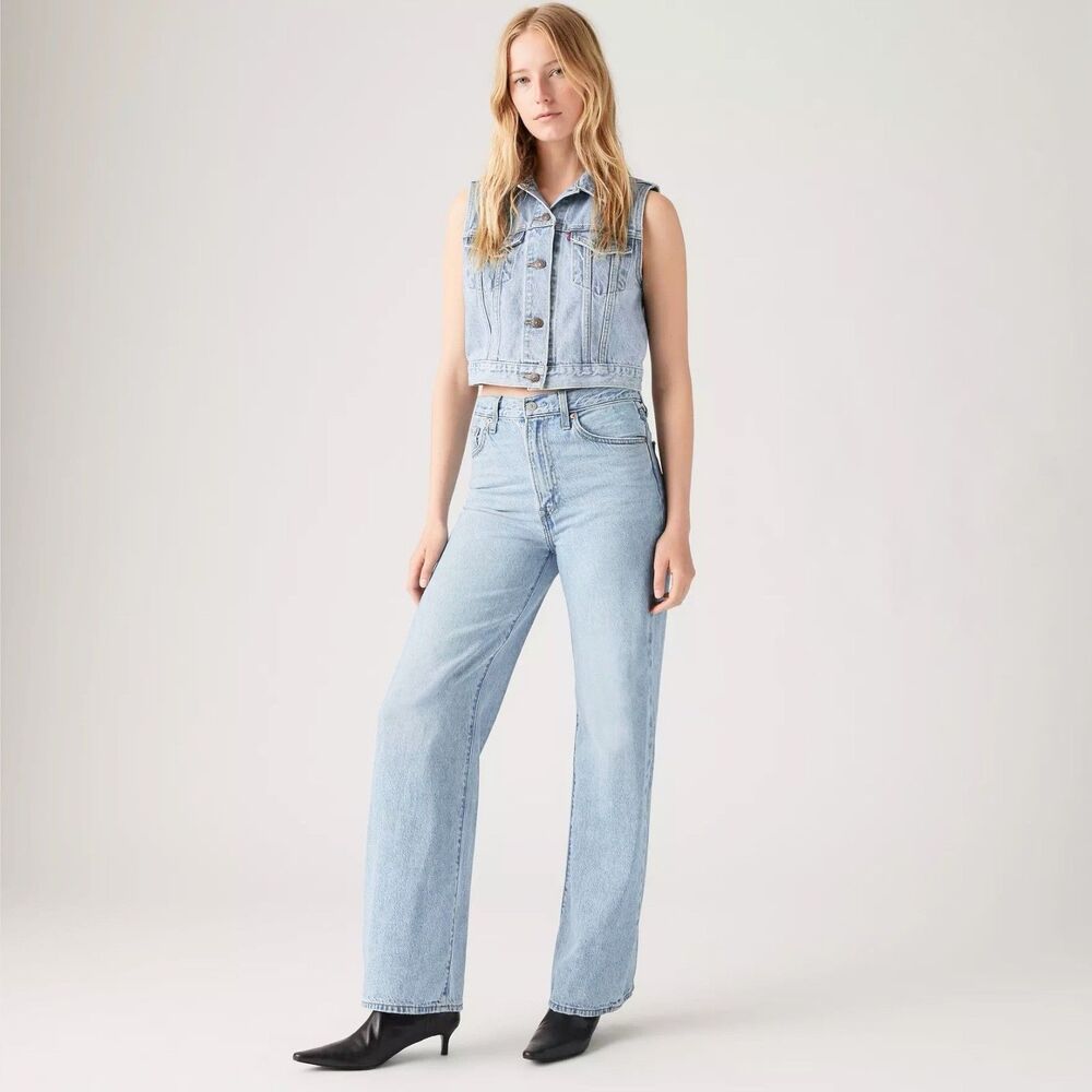 NWT $69.50 Levi's High Waisted Wide Leg Straight Jeans Light Wash Women Sz 29x29